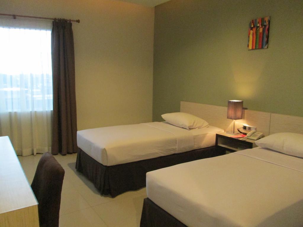 N3 Hotel Yakarta Habitación foto