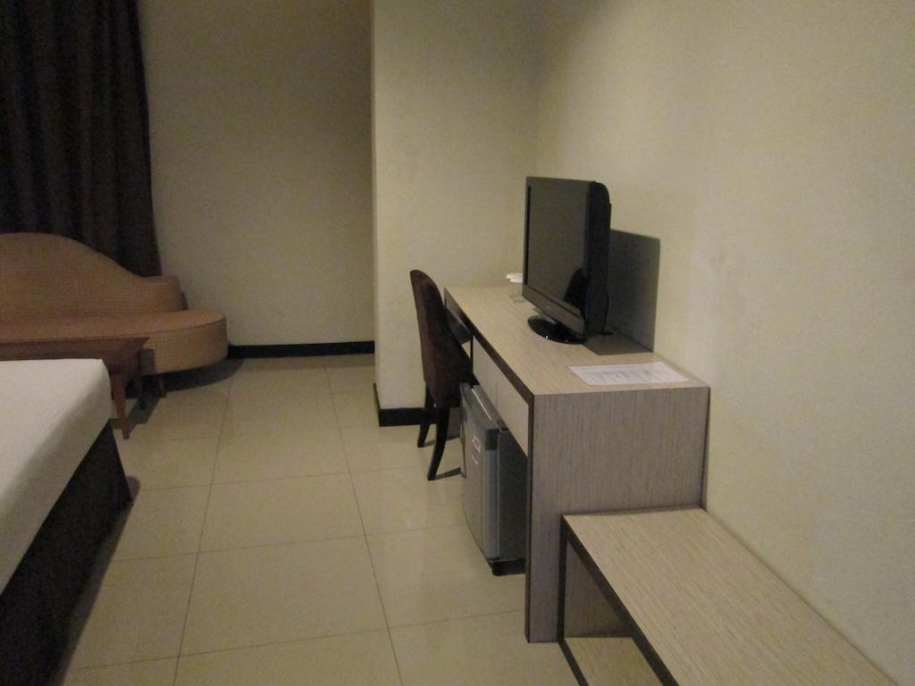N3 Hotel Yakarta Habitación foto