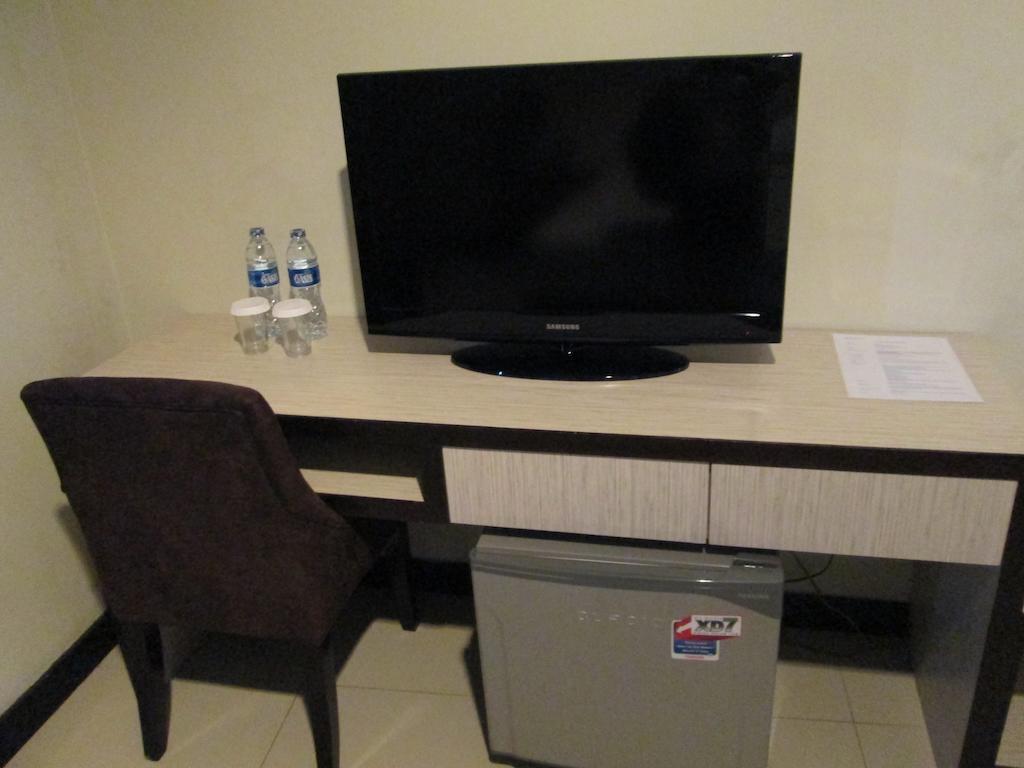 N3 Hotel Yakarta Habitación foto